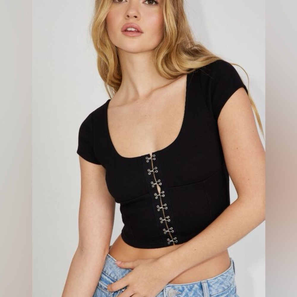 NWT Pacsun Black Hook-and-Eye Women's Top